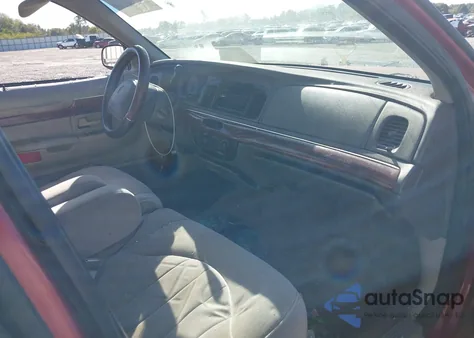 2000 Mercury Grand Marquis Gs из США, поврежденный, VIN 2MEFM74W8YX604610